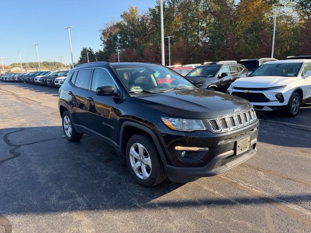 Used 2018 Jeep Compass Latitude w/ Popular Equipment Group AWD/4WD image 8