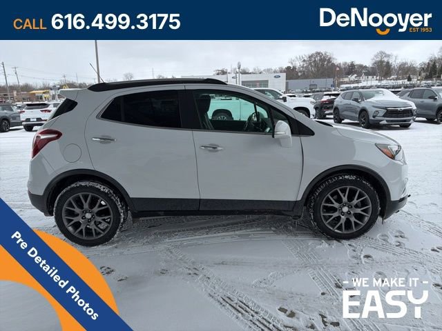 Used 2019 Buick Encore Sport Touring image 4