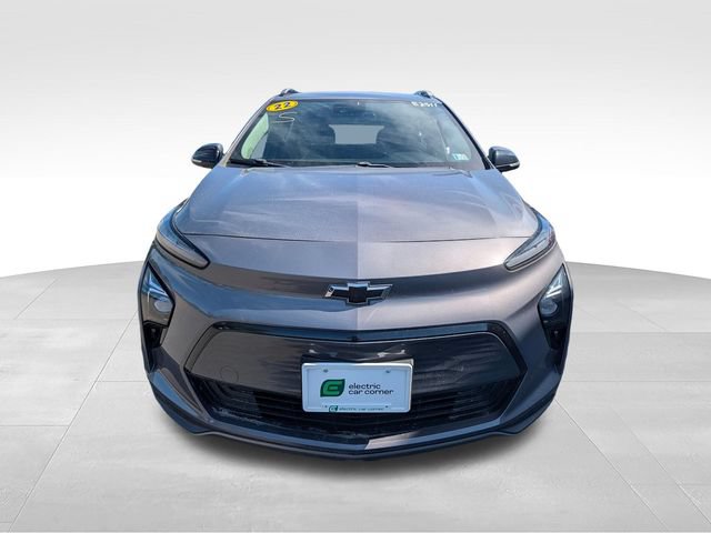 Used 2022 Chevrolet Bolt EUV LT w/ Convenience Package FWD image 2