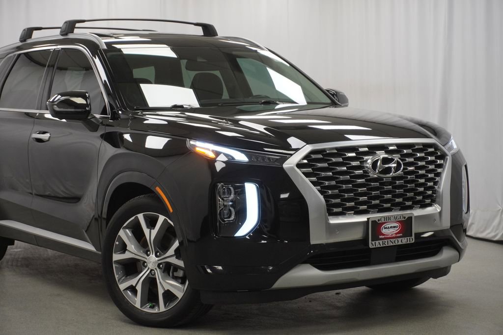 Used 2022 Hyundai Palisade Limited w/ Cargo Package image 3