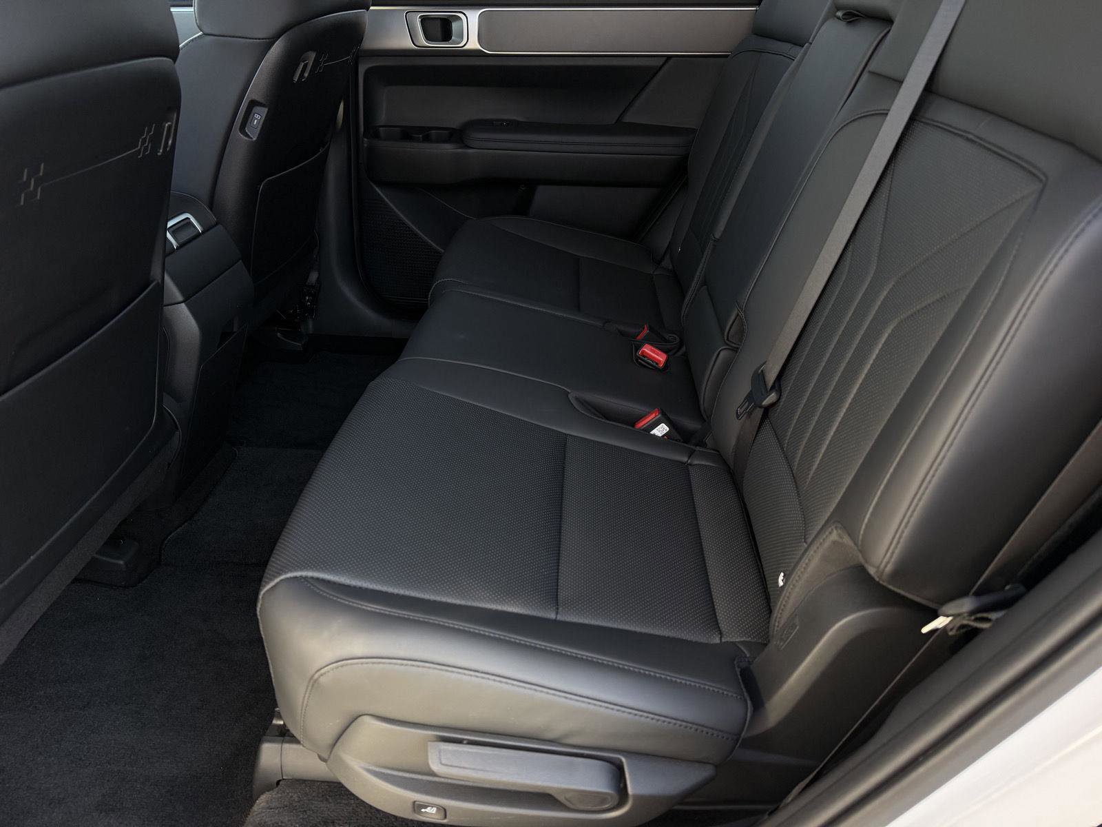 Certified 2026 Hyundai Santa Fe SEL image 8