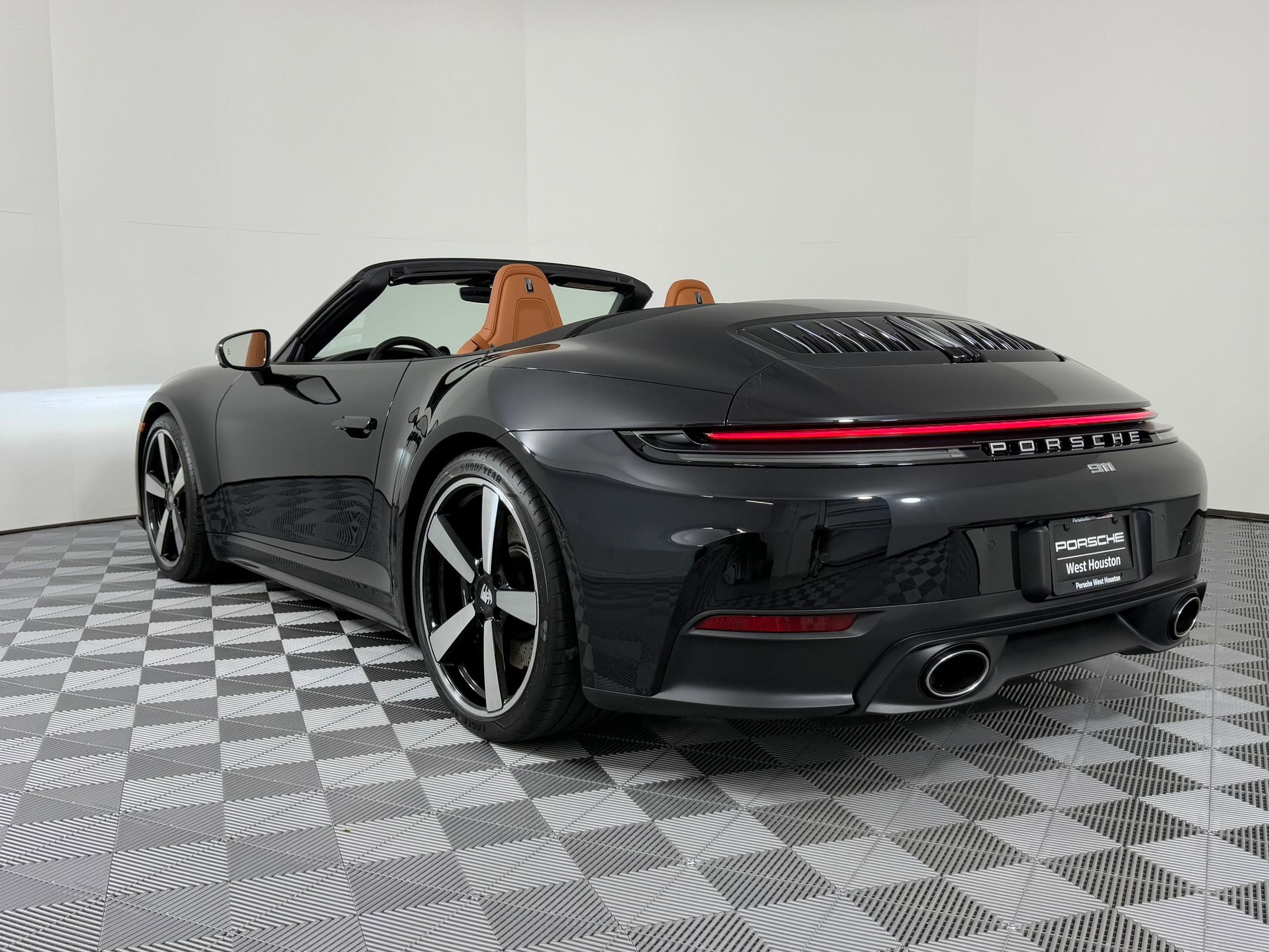 Certified 2026 Porsche 911 Carrera 4S image 3