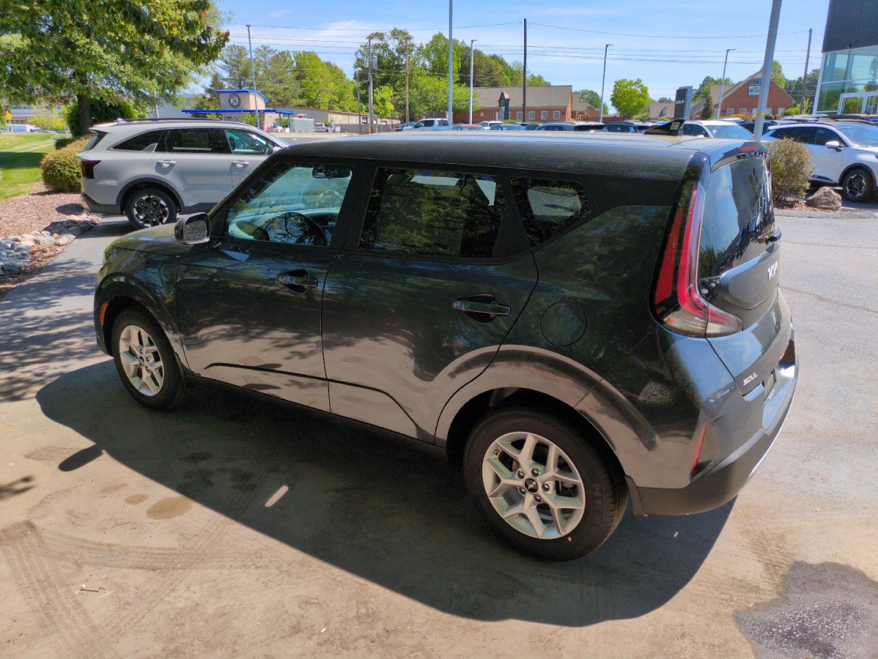 New 2025 Kia Soul LX w/ LX Technology Package FWD image 5
