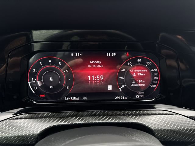 Used 2022 Volkswagen Golf R image 11