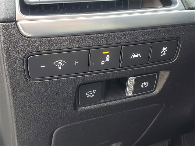 Used 2021 Hyundai Palisade Limited w/ Winter Package image 17