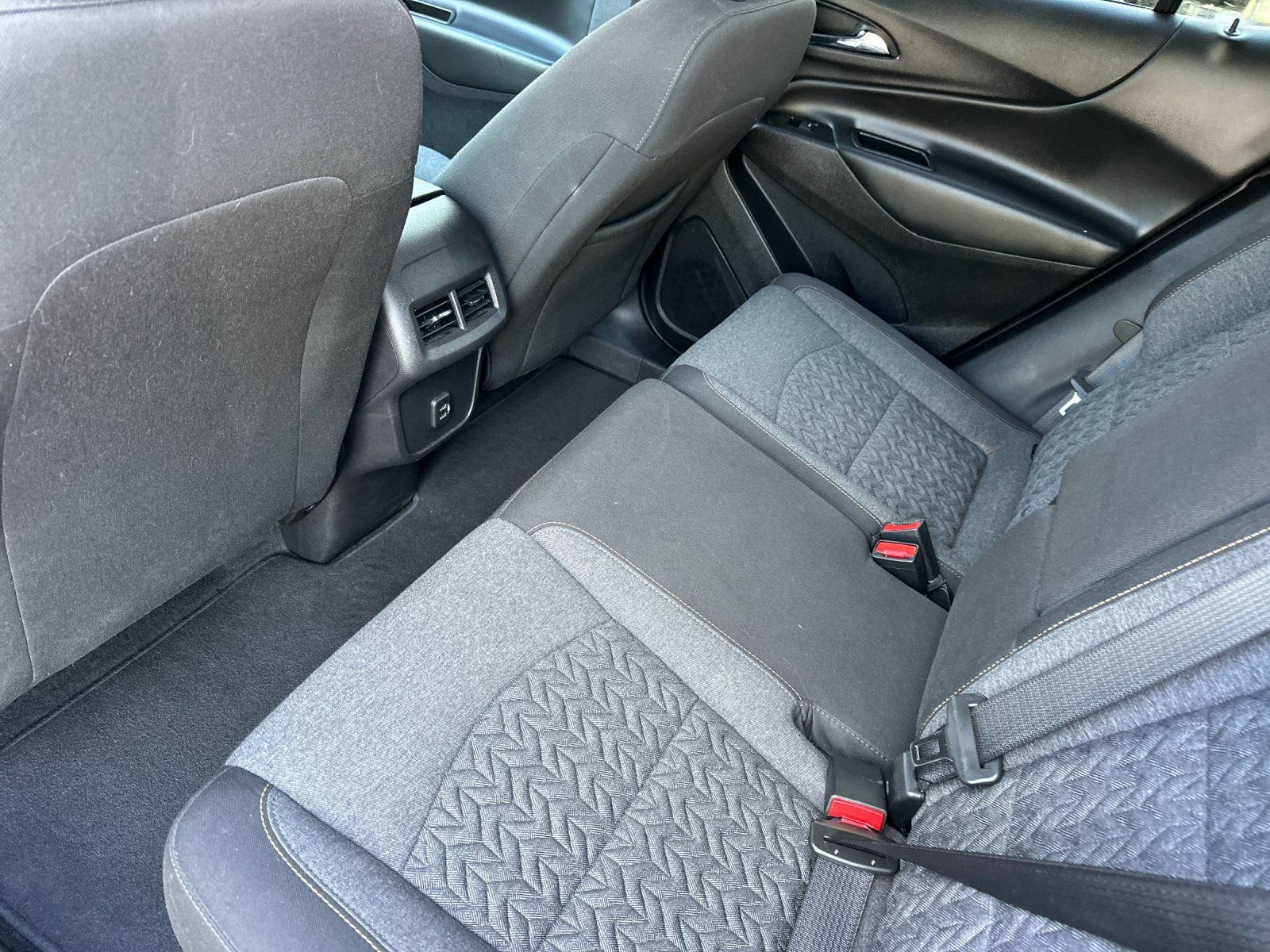 Used 2024 Chevrolet Equinox LT FWD image 12