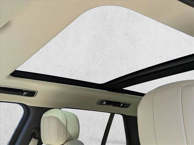 New 2026 Land Rover Range Rover SE AWD/4WD image 15