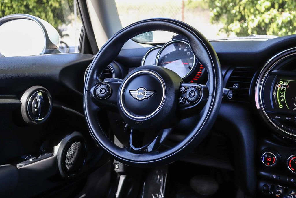 Used 2017 MINI Cooper 2-Door Hardtop FWD image 19
