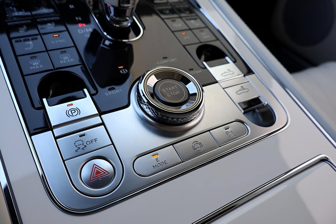 Used 2026 Bentley Continental GTC AWD/4WD image 28