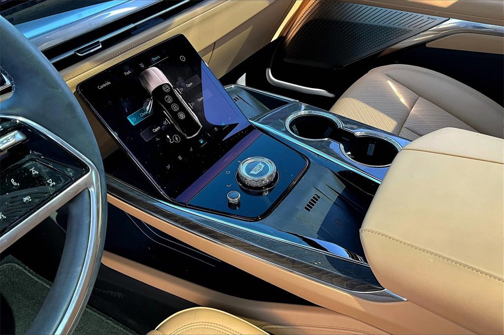 New 2025 Cadillac Escalade IQ Sport 2 w/ LPO, ONYX Package image 8