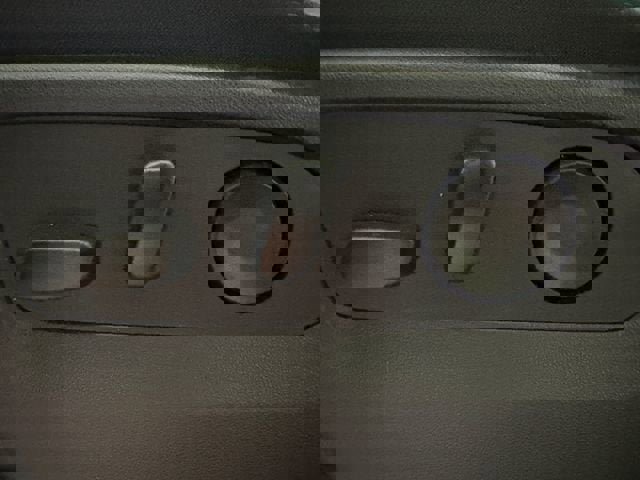 Used 2024 Chevrolet Silverado 1500 LT AWD/4WD image 6