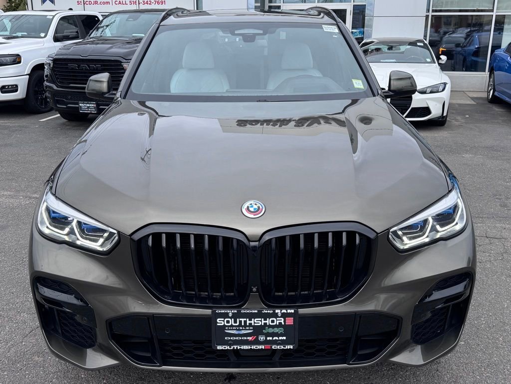 Used 2023 BMW X5 M50i w/ Executive Package AWD/4WD image 2