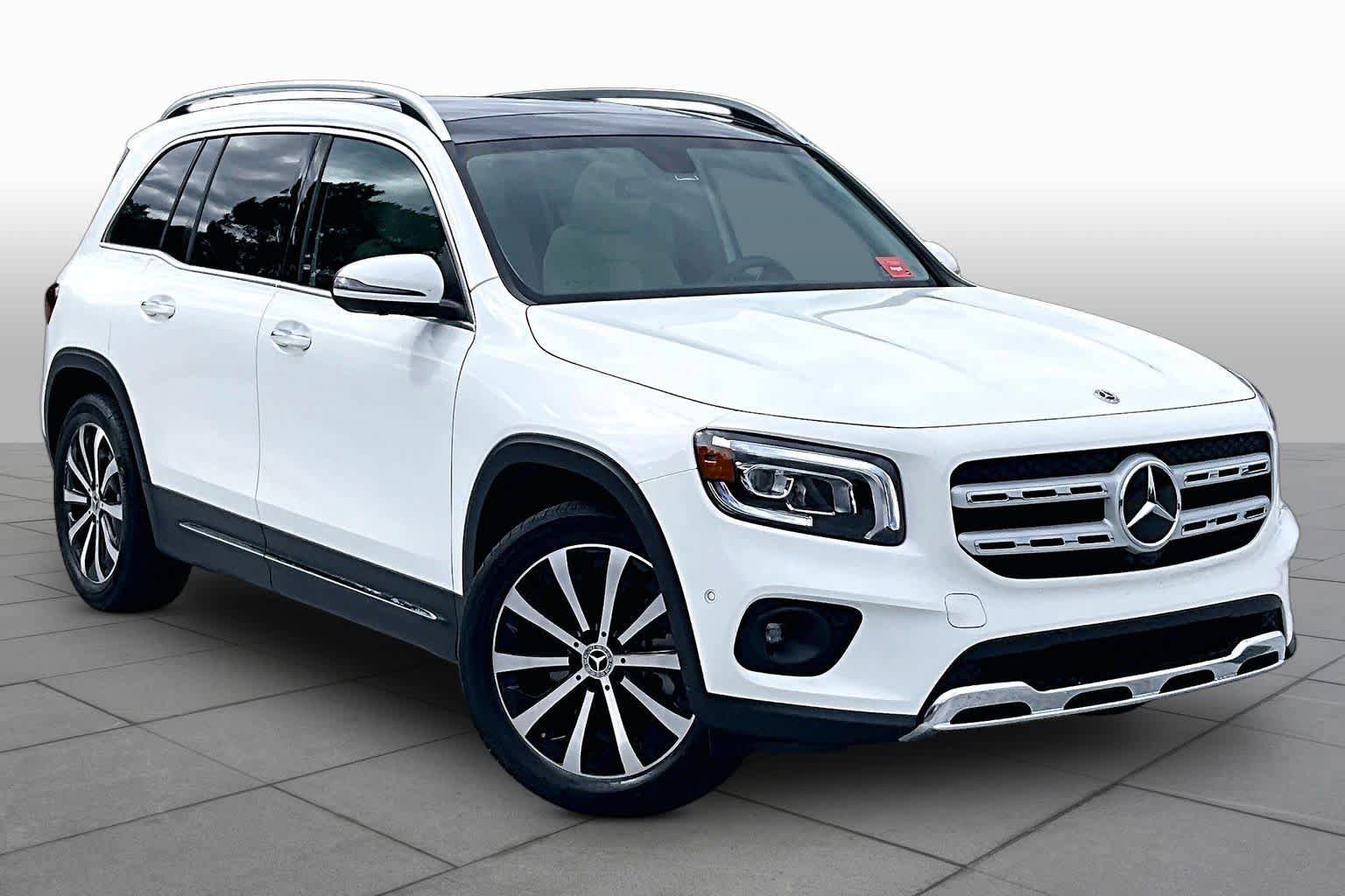 Used 2023 Mercedes-Benz GLB 250 image 3