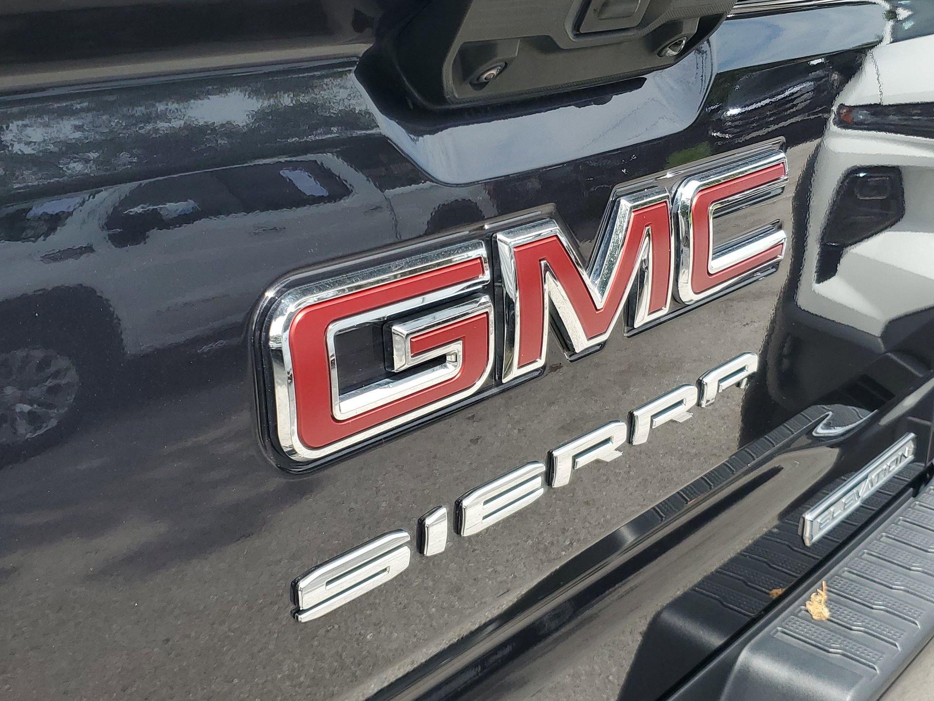 Used 2024 GMC Sierra 1500 Elevation RWD image 6