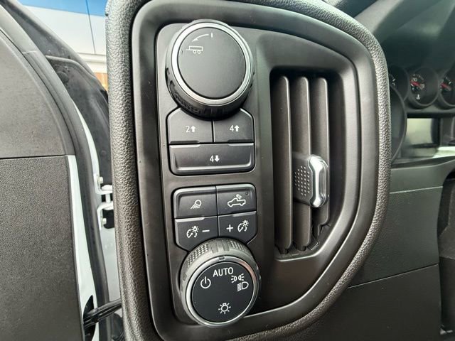 Certified 2025 Chevrolet Silverado 2500 Custom w/ Custom Value Package image 21