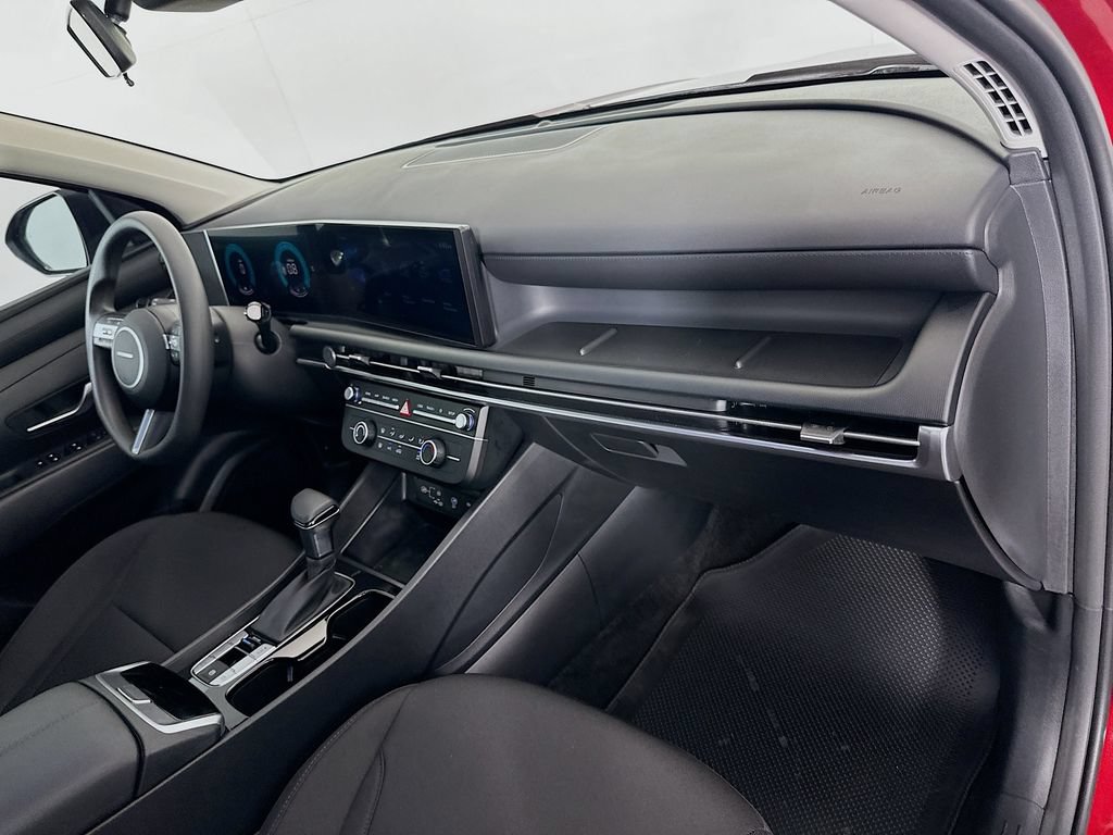Certified 2026 Hyundai Tucson SE FWD image 27