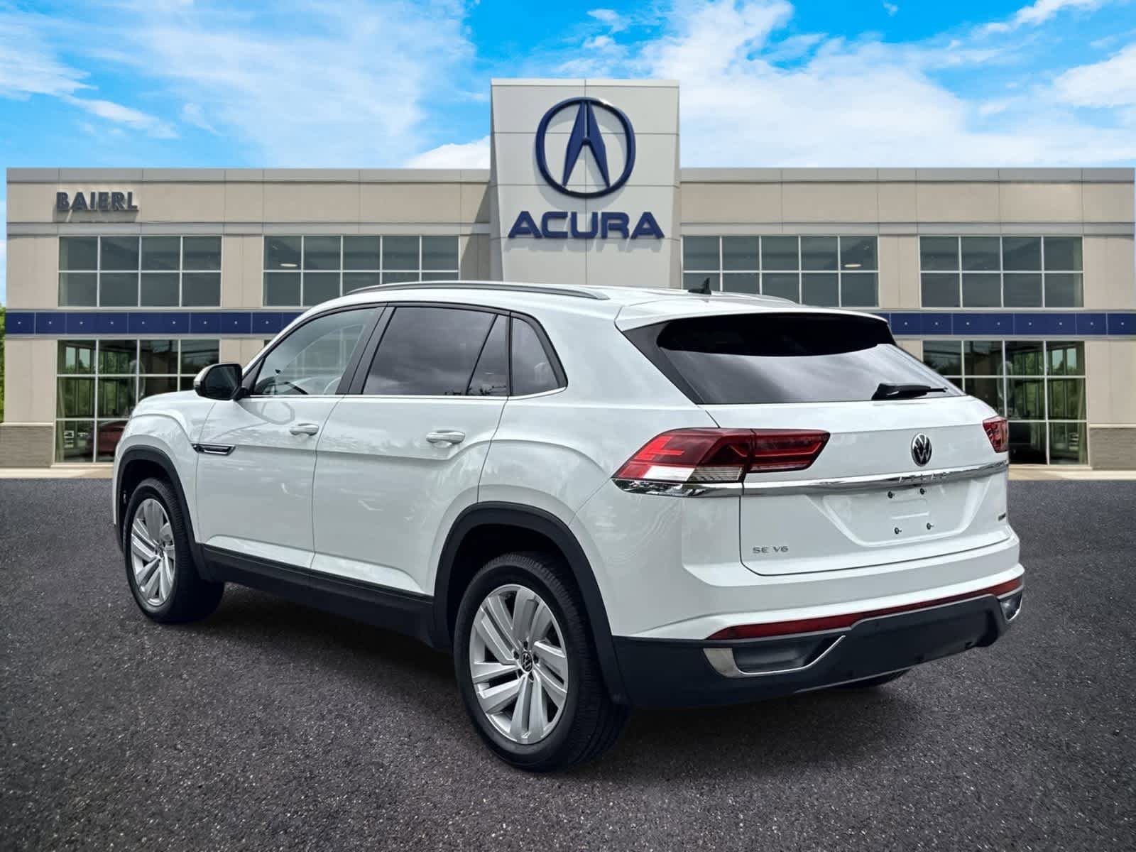 Used 2020 Volkswagen Atlas Cross Sport SE AWD/4WD image 3