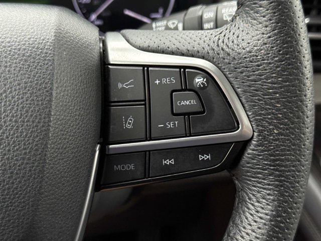 Used 2021 Toyota Sienna Limited AWD/4WD image 21