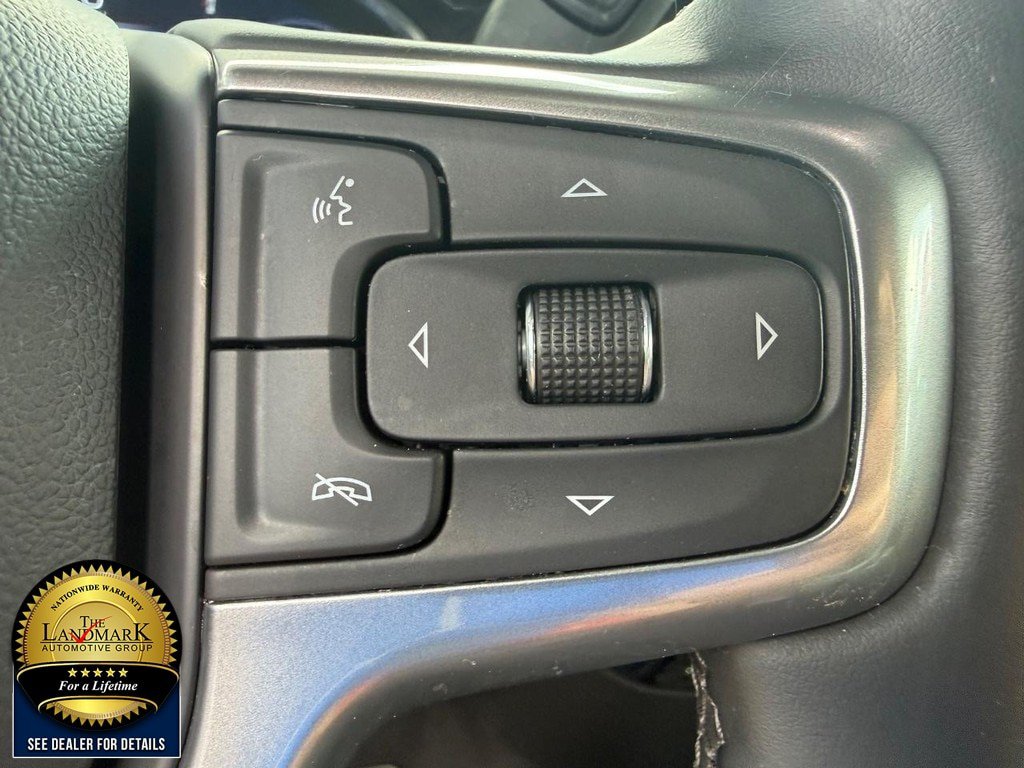 Used 2025 Chevrolet Silverado 1500 LT AWD/4WD image 11