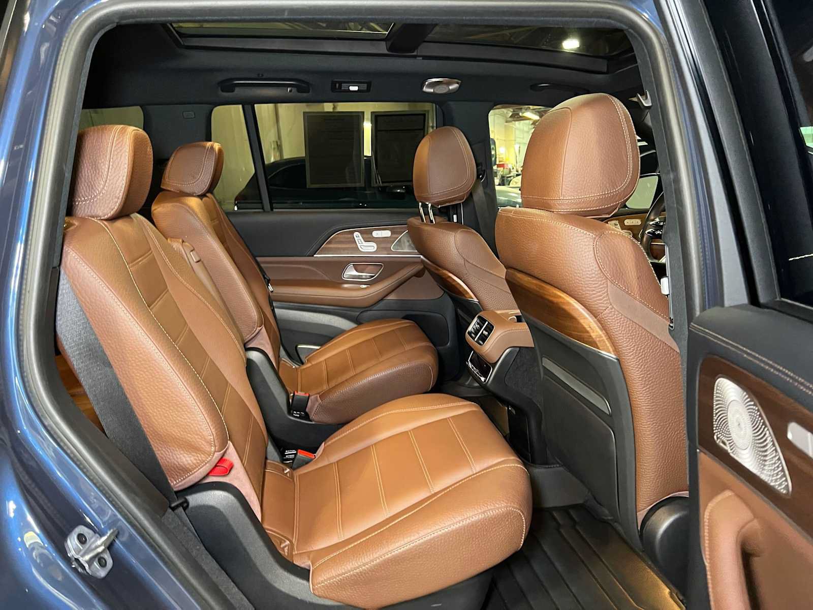 Certified 2024 Mercedes-Benz GLS 450 4MATIC image 13