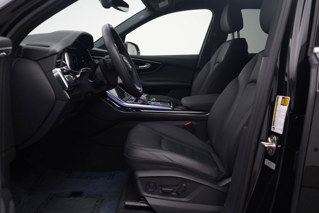 Used 2023 Audi Q7 2.0T Premium w/ Convenience Package image 6
