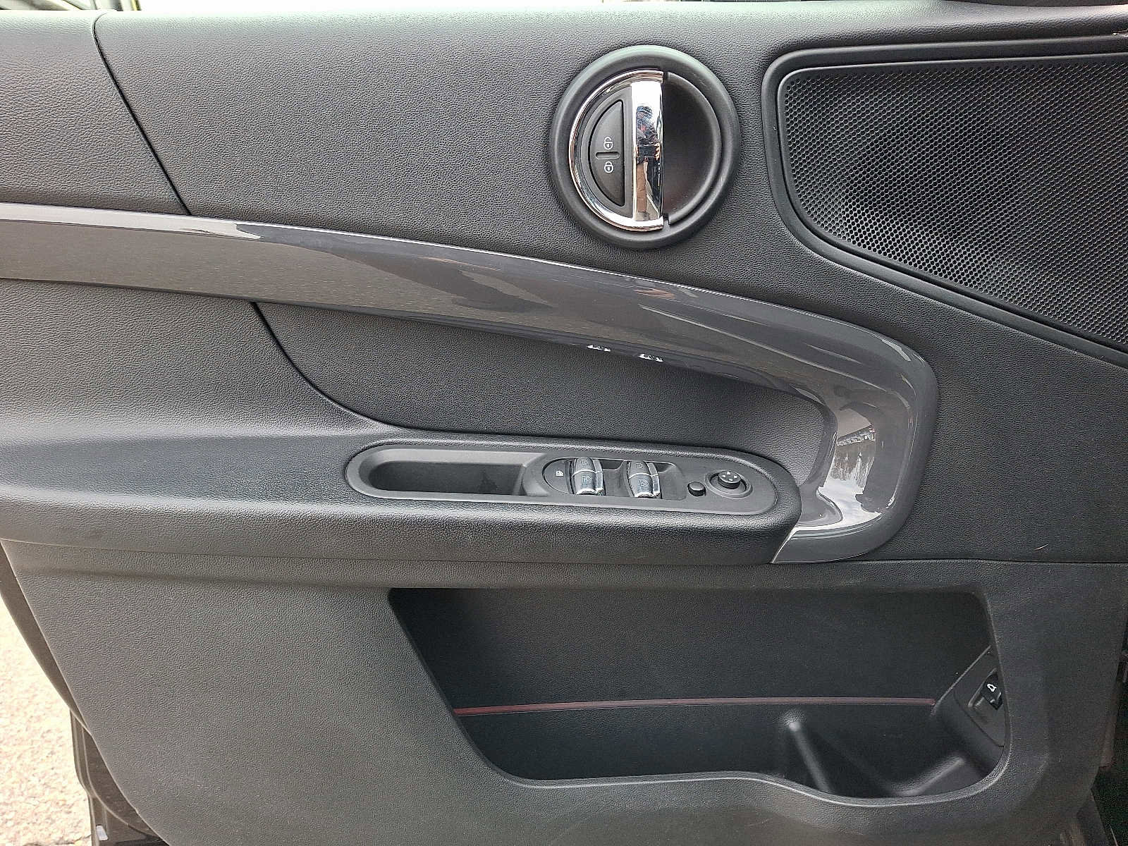 Used 2020 MINI Cooper Countryman S w/ Storage Package image 12