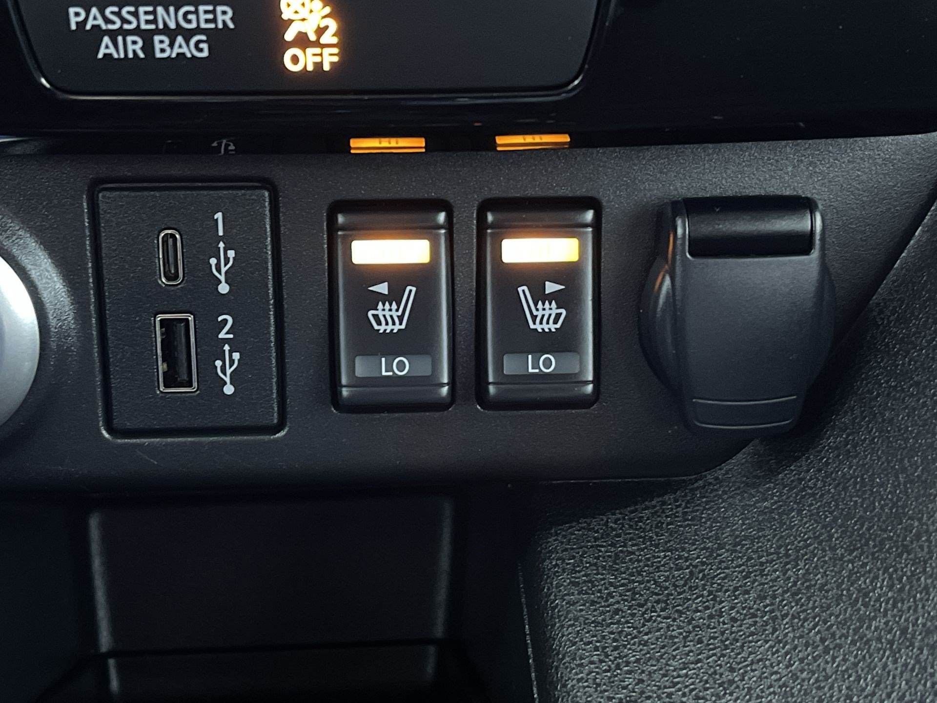 Certified 2025 Nissan Leaf SV Plus FWD image 21