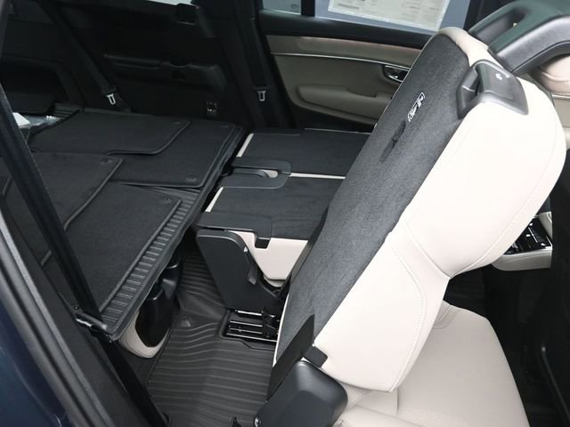 Used 2026 Volvo XC90 B6 Plus w/ Protection Package Premier image 31