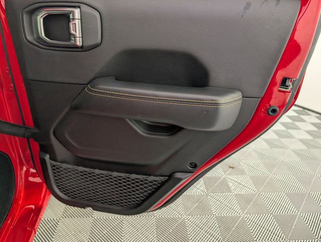 Used 2025 Jeep Wrangler Unlimited Sahara w/ Safety Group image 29