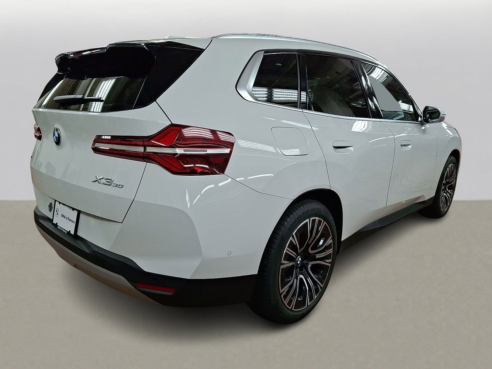 Used 2025 BMW X3 xDrive30i w/ Convenience Package image 4