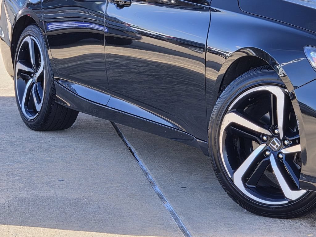 Used 2018 Honda Accord LX image 11