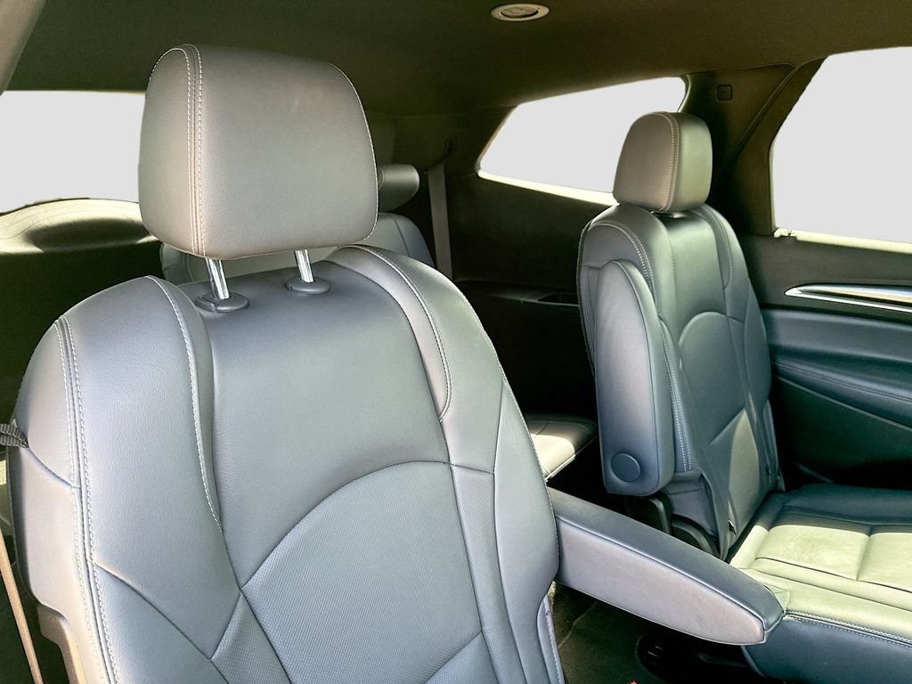 Used 2023 Buick Enclave Essence FWD image 24