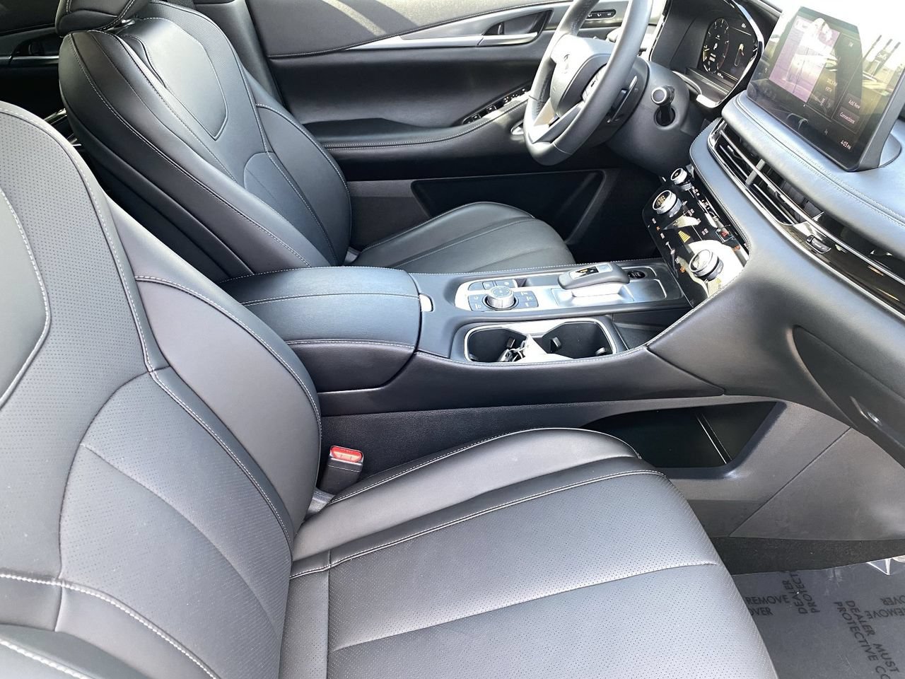 Certified 2026 INFINITI QX60 Luxe w/ Cargo Package FWD image 10