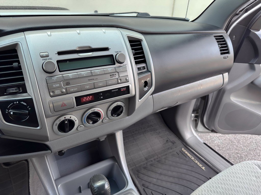 Used 2011 Toyota Tacoma w/ SR5 Pkg #2 image 22