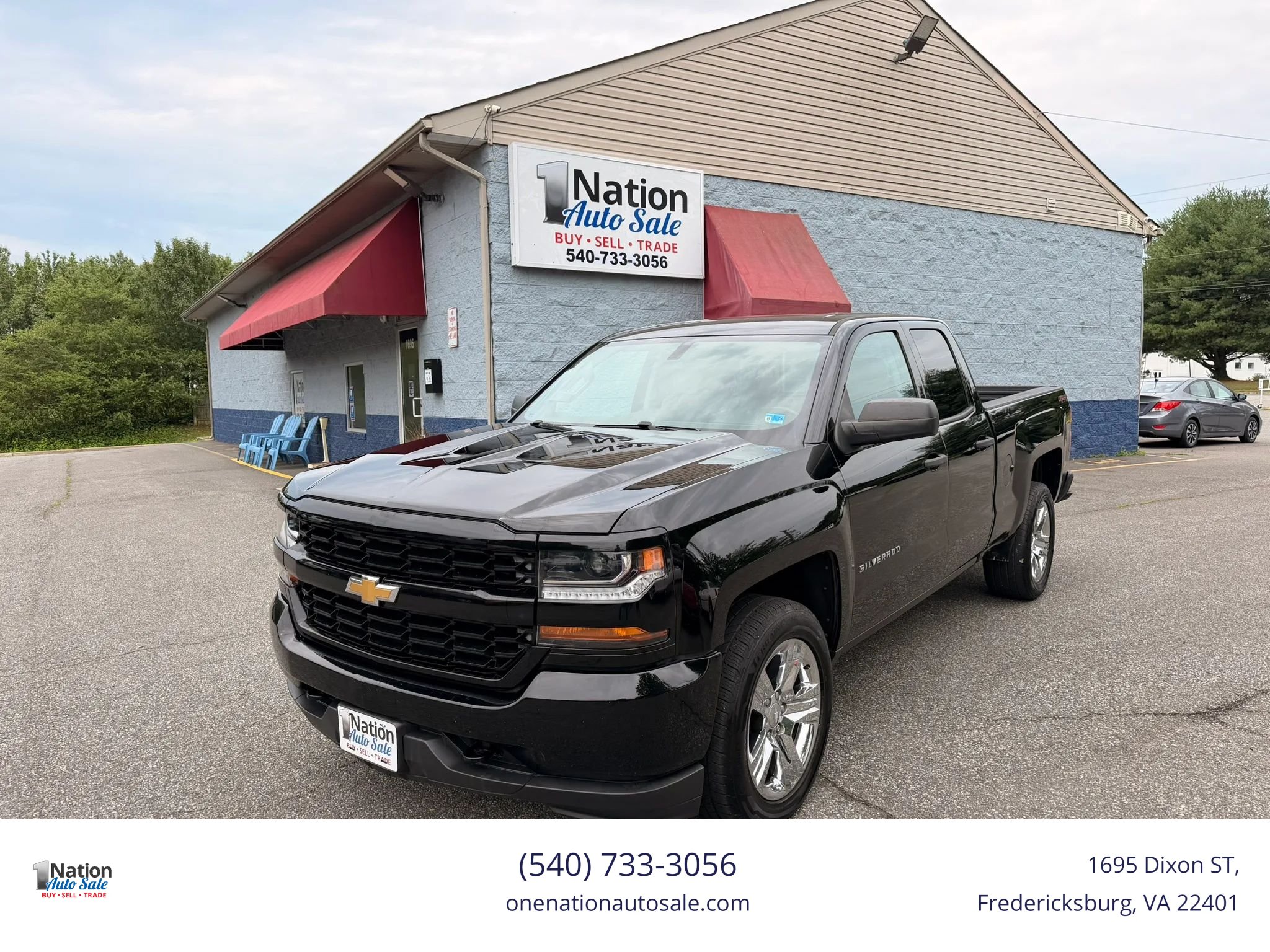 Used 2017 Chevrolet Silverado 1500 Custom w/ Custom Convenience Package AWD/4WD image 1
