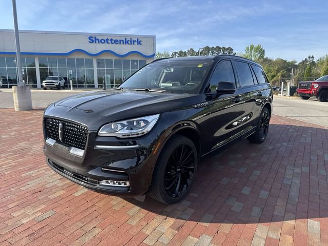 Used 2023 Lincoln Aviator Reserve w/ Equipment Group 201A image 4