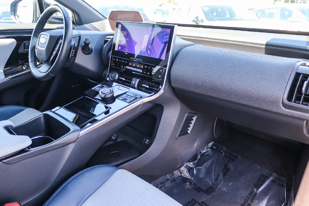 Certified 2023 Subaru Solterra AWD image 17
