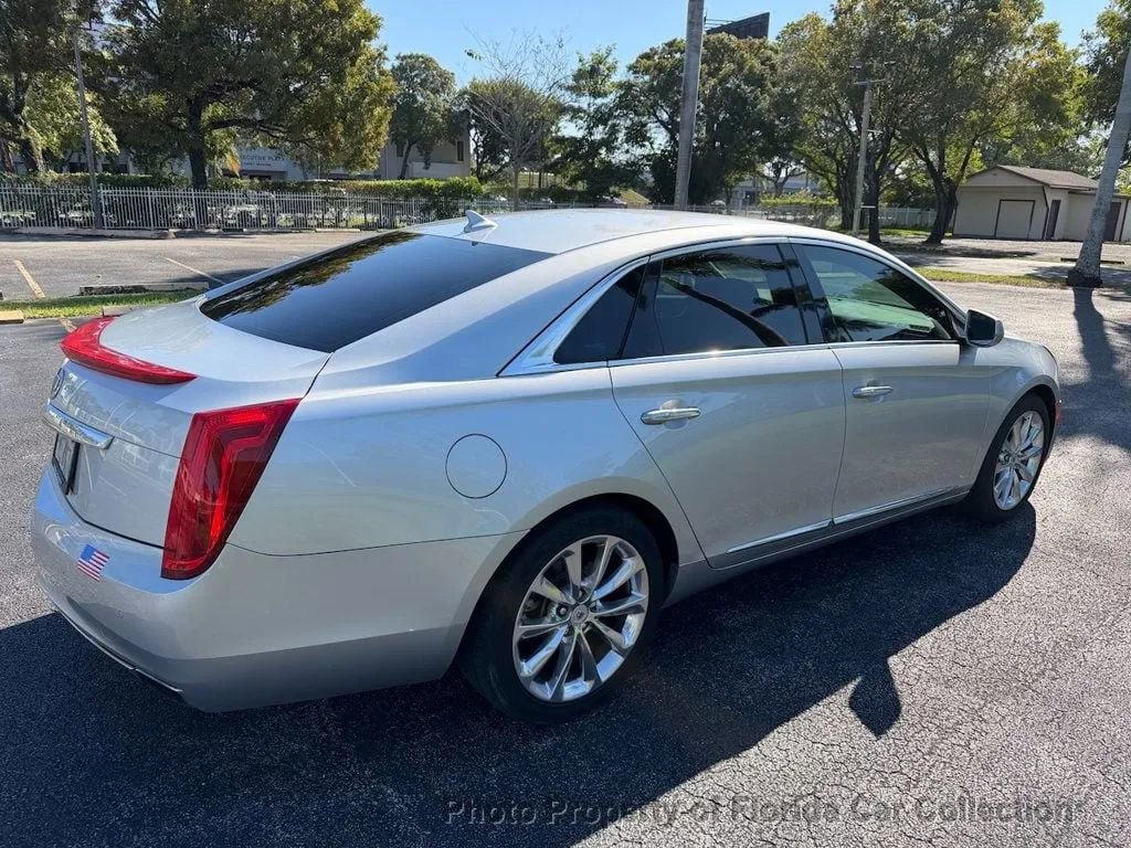 Used 2014 Cadillac XTS Luxury w/ Driver Awareness Package image 4
