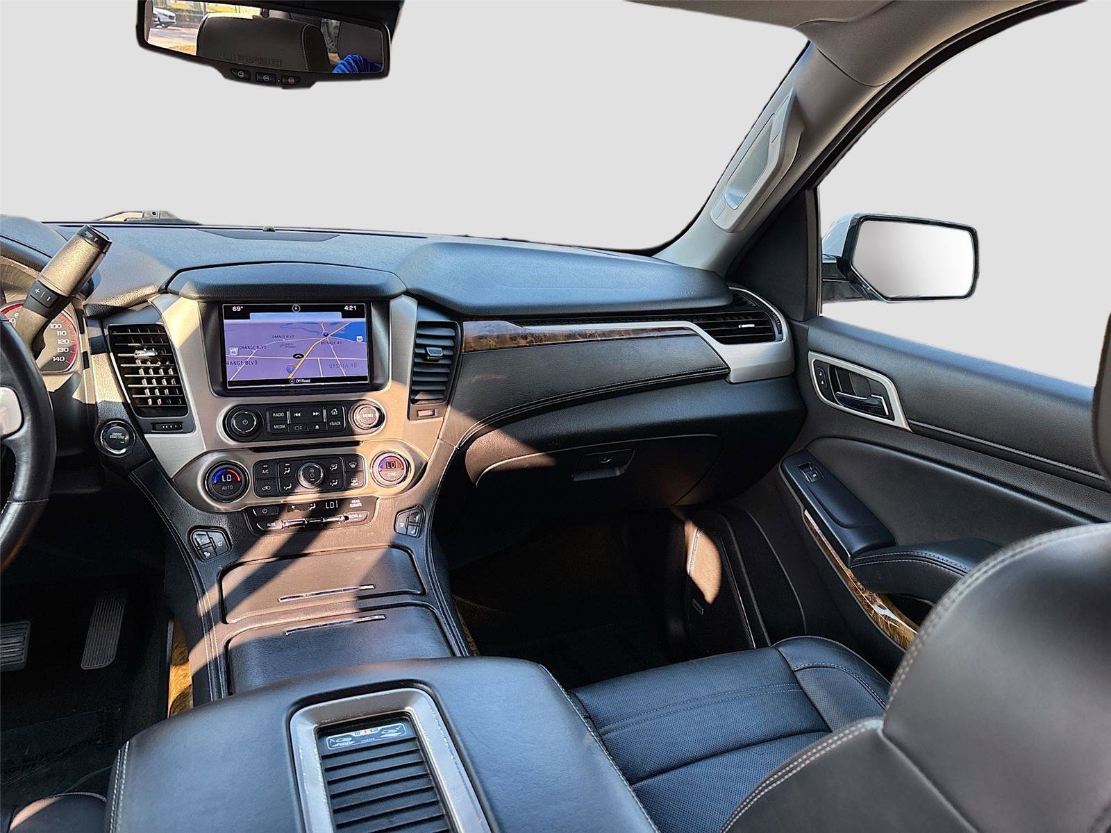 Used 2016 GMC Yukon Denali image 25