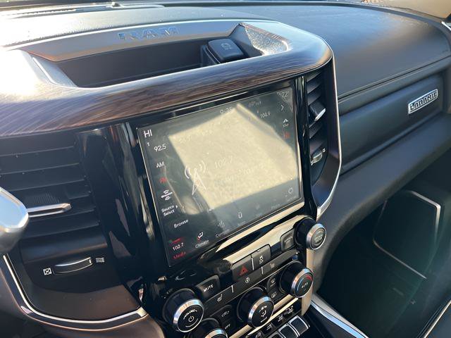 Used 2021 RAM 2500 Laramie w/ Body Color Bumper Group image 13