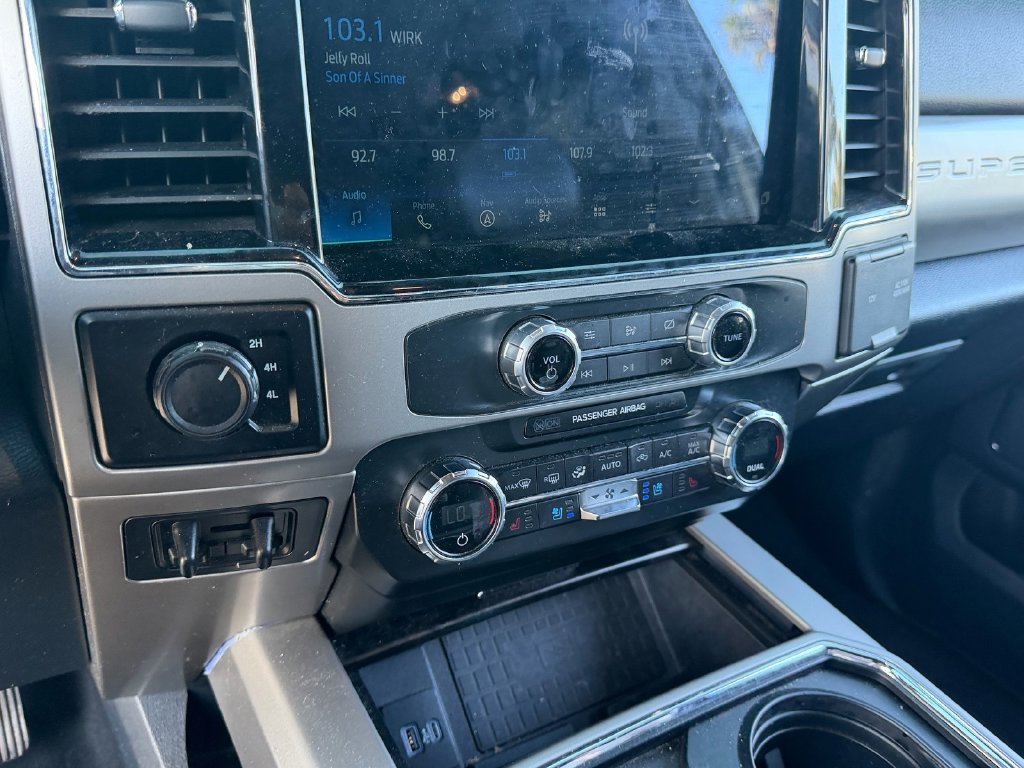 Used 2022 Ford F450 Lariat w/ Lariat Ultimate Package AWD/4WD image 13