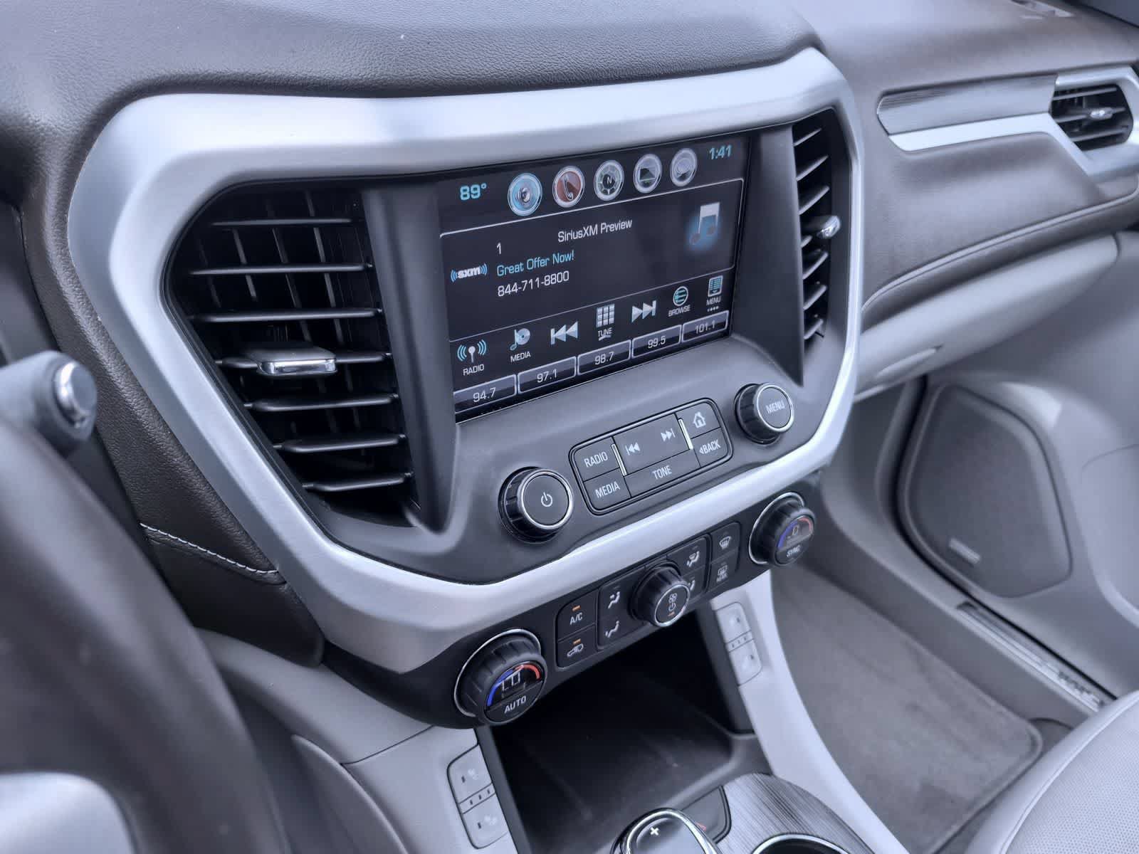 Used 2017 GMC Acadia SLT AWD/4WD image 29