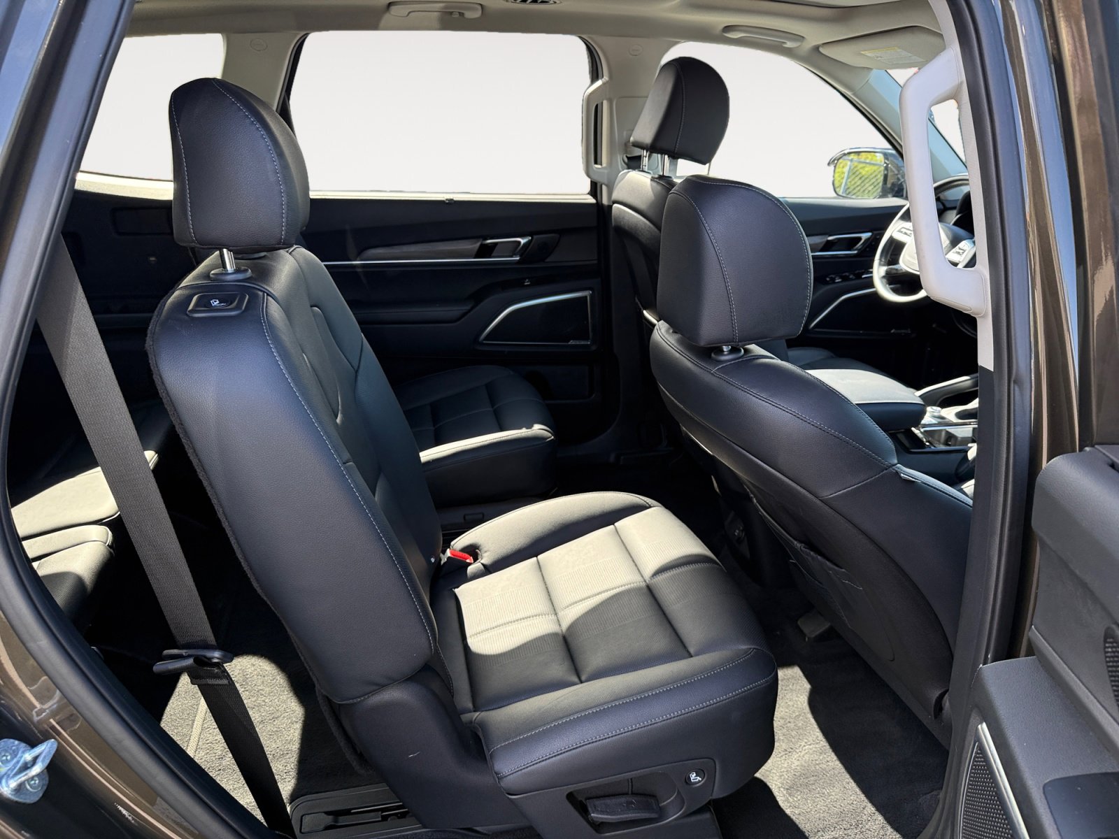 Certified 2022 Kia Telluride SX w/ Towing Package image 19