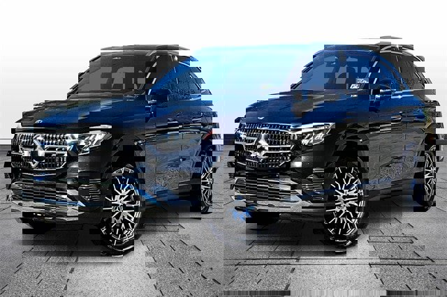 Certified 2025 Mercedes-Benz GLC 300 4MATIC image 4