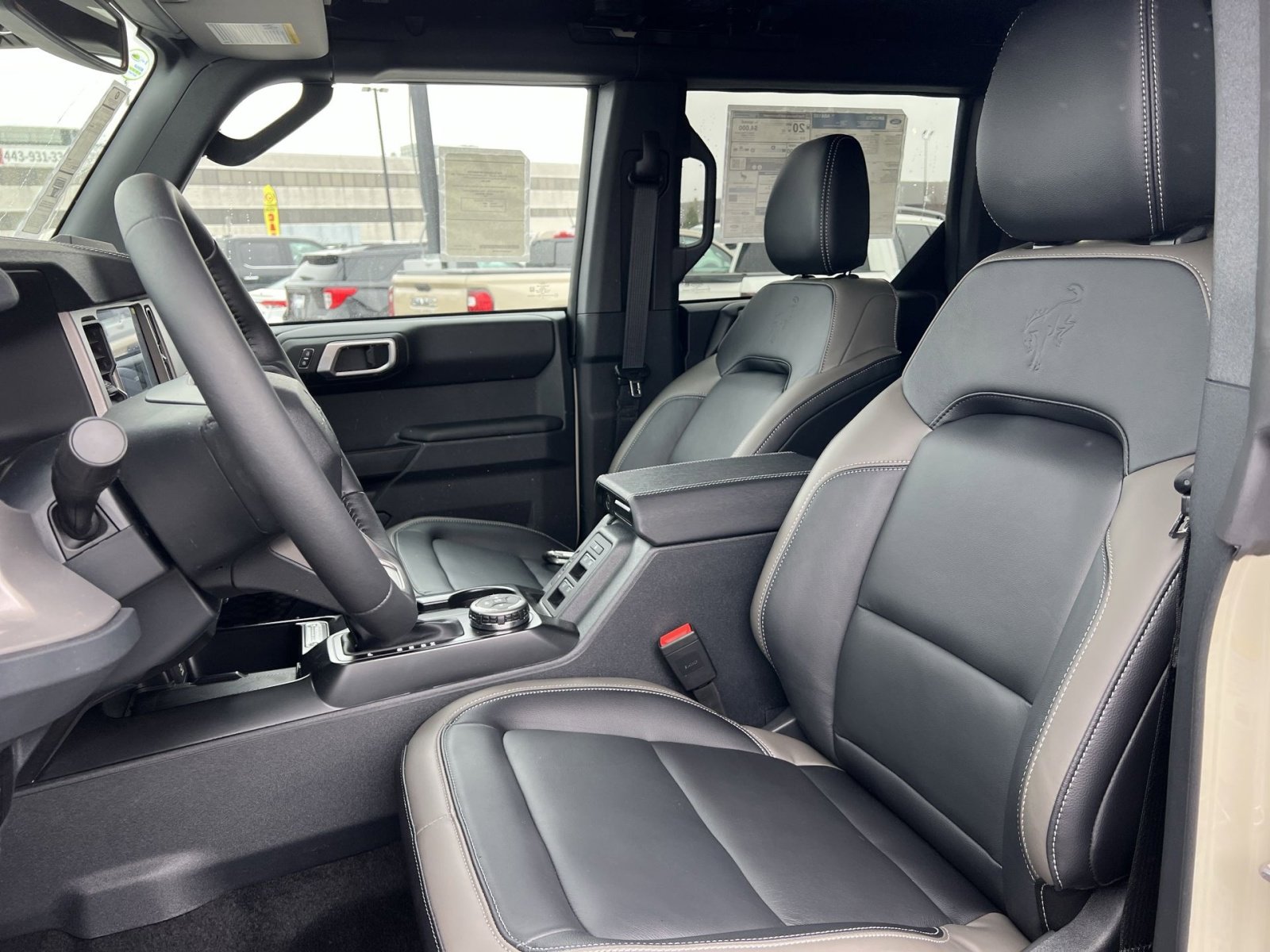 New 2026 Ford Bronco Outer Banks AWD/4WD image 13