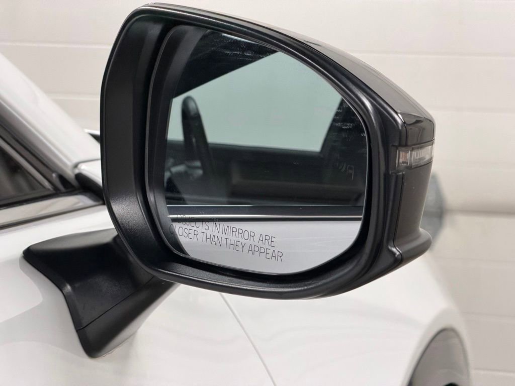 Used 2025 Toyota Crown Signia XLE image 10