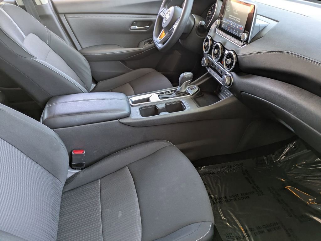 Used 2025 Nissan Sentra SV FWD image 30