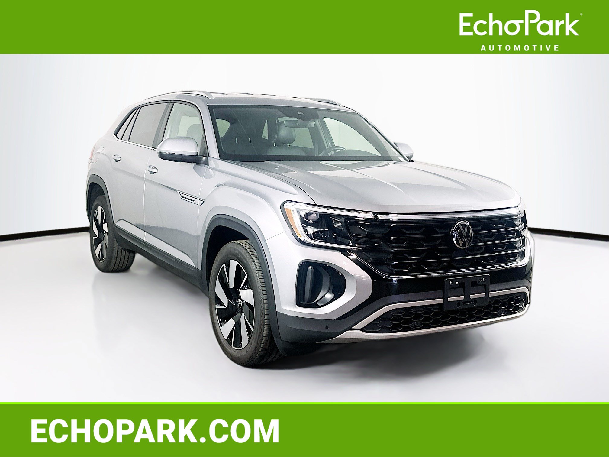 Used 2025 Volkswagen Atlas Cross Sport SE FWD image 1