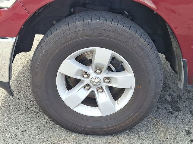 Used 2024 RAM 1500 Classic SLT AWD/4WD image 27