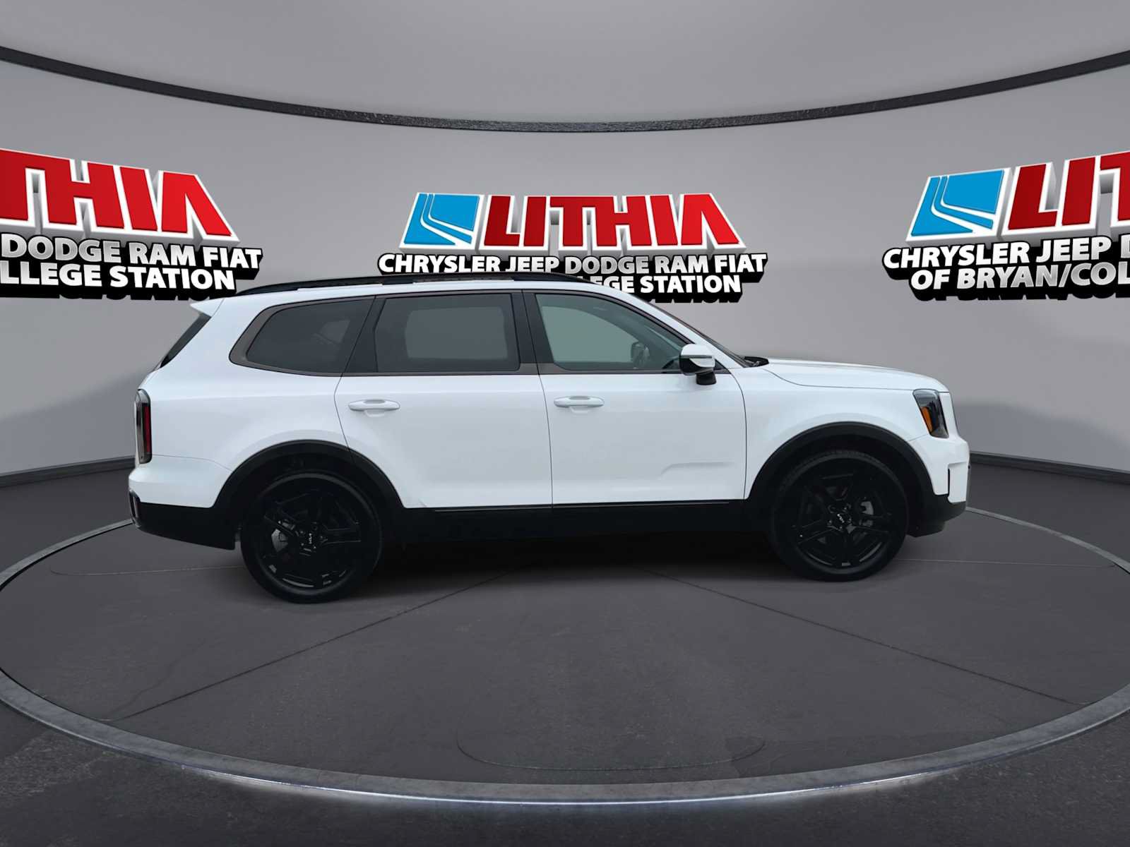 Used 2024 Kia Telluride SX X-Line AWD/4WD image 9